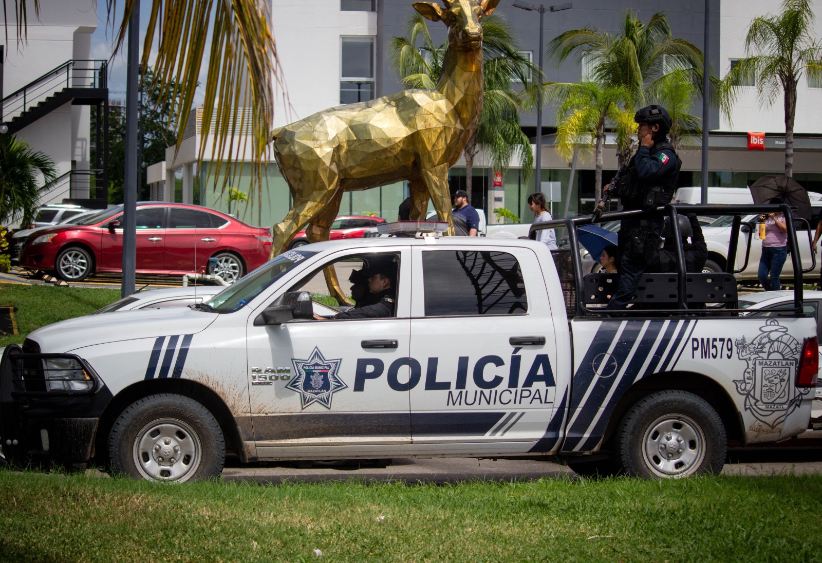 policia municipal de mazatlan en recorridos de vigilancia