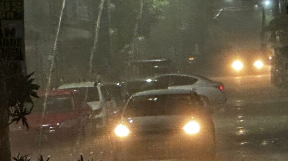¡Saque los panquequis! Amanece lloviendo en Mazatlán y el sur de Sinaloa; lluvias seguirán