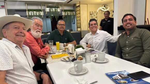 Abraza Partido Verde Ecologista a Ulises Pinzón; le dan la bienvenida a sus filas