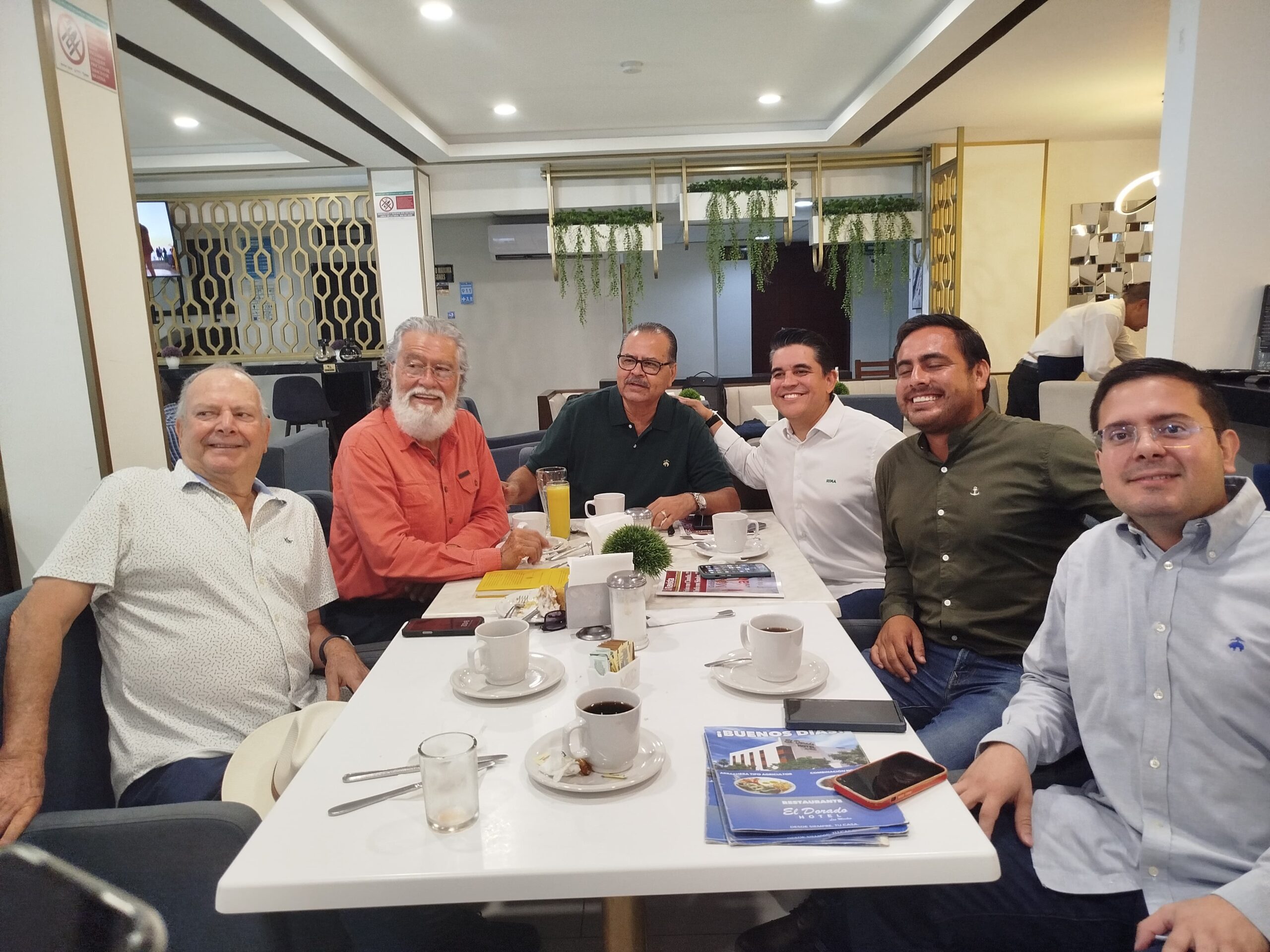 Abraza Partido Verde Ecologista a Ulises Pinzón; le dan la bienvenida a sus filas