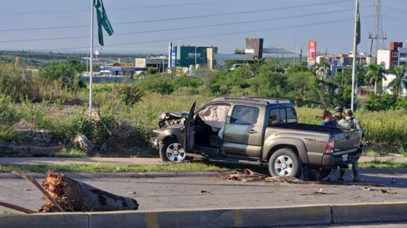 Aparatoso accidente en Lomas de San Isidro de Culiacán, Sinaloa