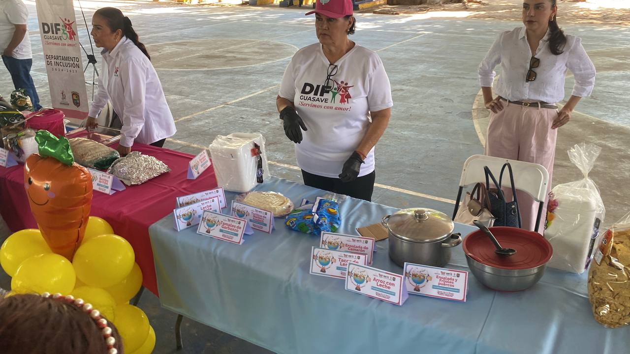 Alcaldesa en muestra gastronómica de los espacios de alimentación de DIF Guasave, Sinaloa