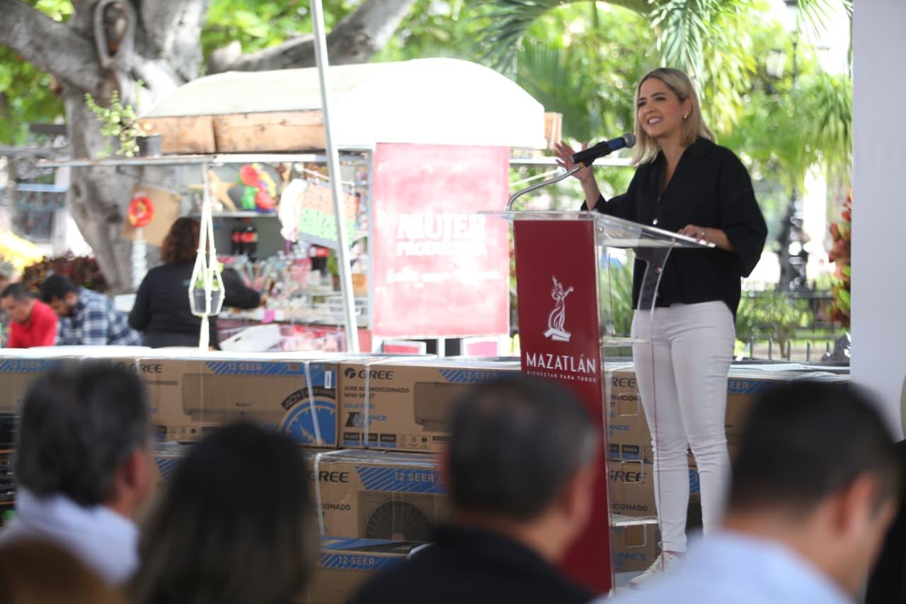 Apoyan a 57 escuelas de Mazatlán, Sinaloa con el programa Transformando tu Escuela