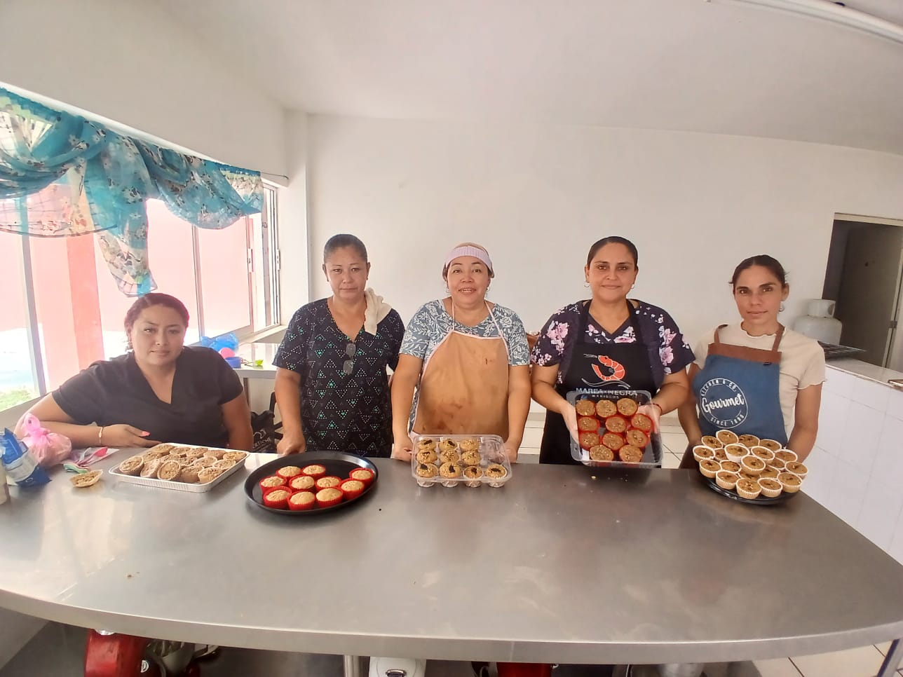 Arranca en Mazatlán, Sinaloa curso gratuito de repostería en el Cecobi Genaro Estrada