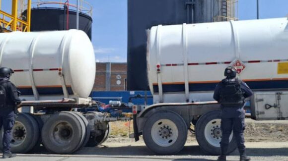 Aseguran en Silao 1.6 millones de litros de huachicol; es el mayor decomiso de combustible ilegal en Guanajuato