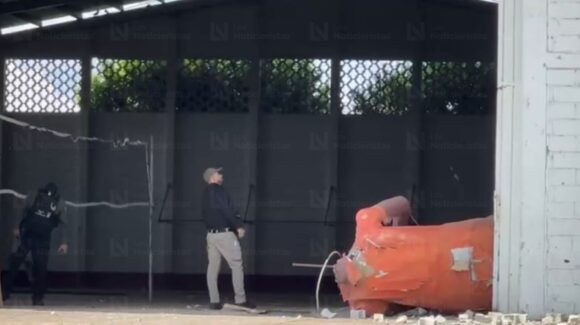 Ataque con explosivos mediante drones a oficinas de Seguridad Pública en Escuinapa solo dejó daños materiales: SSPE
