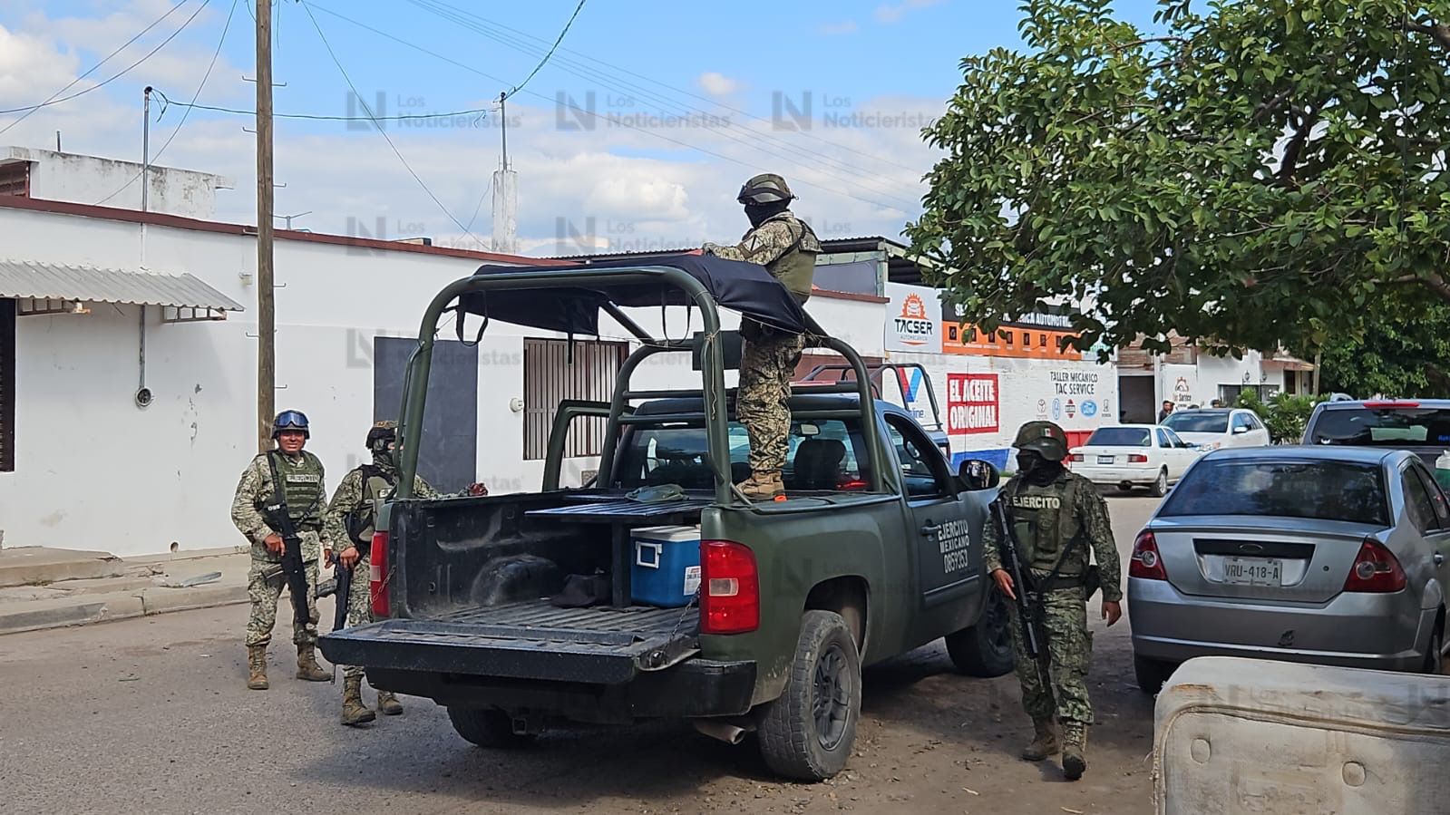 Ataque a policías municipales que se encontraban en un taller en Culiacán