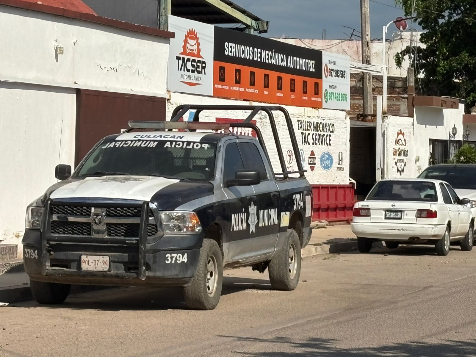 Ataque a policías municipales que se encontraban en un taller en Culiacán