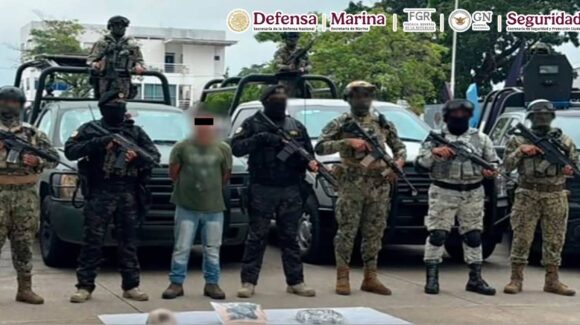 Cae presunto jefe de plaza del CJNG en Tabasco; lo detienen con droga, arma y vehículo robado
