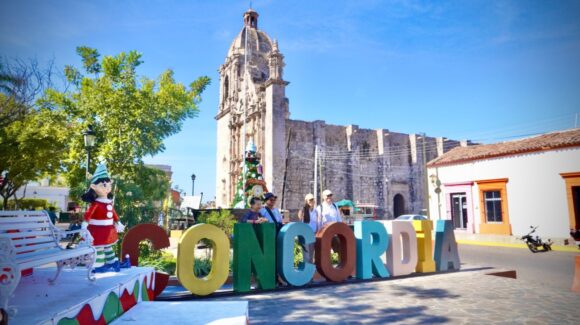 No hay una baja en la matrícula, pero sí desplazados por la violencia principalmente en Concordia y Culiacán, Sinaloa: SEPyC