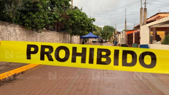 Ejecutan a un hombre frente a la Secundaria Técnica #22 de San Pedro, Navolato, Sinaloa