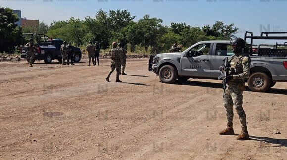 Amarrado de las manos hallan asesinado a un hombre junto al río Culiacán; tiene un pie enyesado