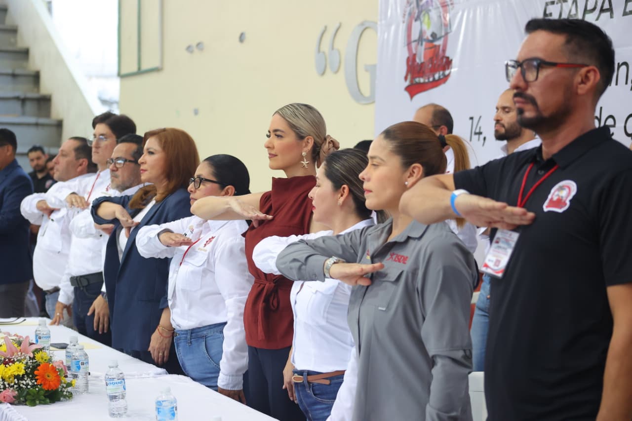 Estrella Palacios inaugura Encuentro Estatal Deportivo DGETI