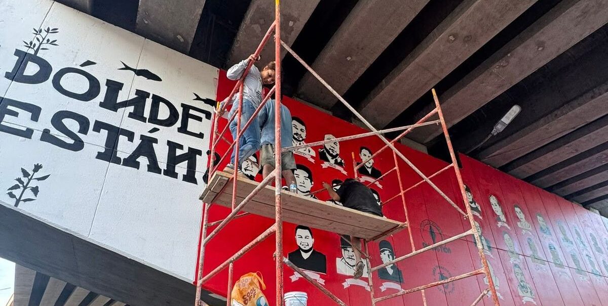 Hasta Encontrarles, pintan mural en Mazatlán, Sinaloa, con los rostros de 29 desaparecidos
