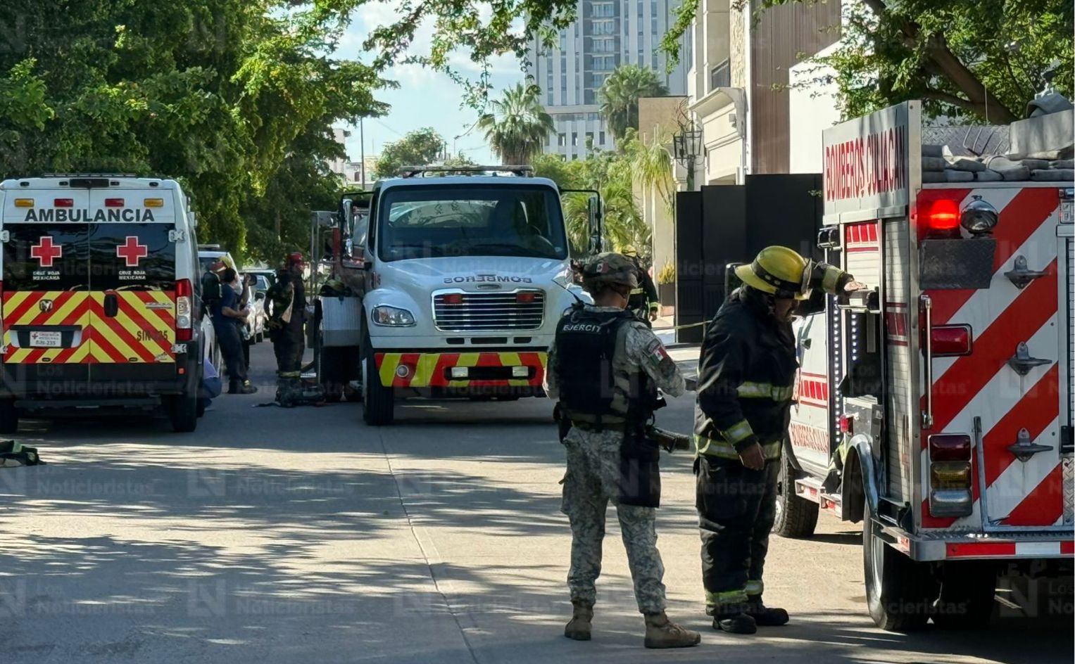 Incendio en vivienda genera movilización de cuerpos de emergencia en el sector Tres Ríos de Culiacán