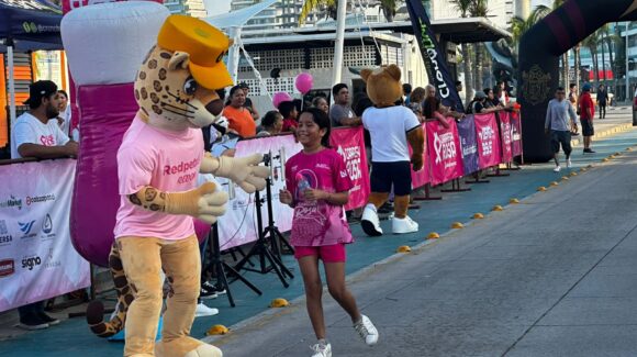 Karen Lozano, la pequeña corredora que se une a la Carrera Rosa Delia Barraza y Vibra Radio 2025 en Mazatlán, Sinaloa