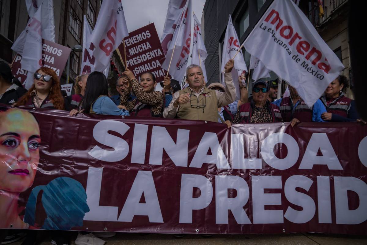Miles de sinaloenses acompañan a Claudia Sheinbaum en el Zócalo
