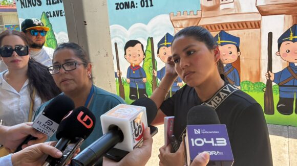 Padres de familia desmienten agresión de maestra en contra de alumno del kínder Niños Héroes de Chapultepec de Los Mochis, Sinaloa