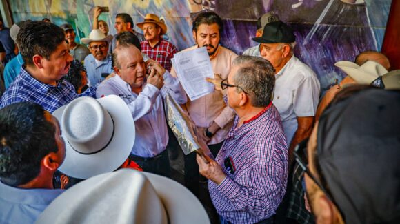 Productores sinaloenses exigen respaldo a líder de la CNC previo a reunión con titular de SADER, Julio Berdegué