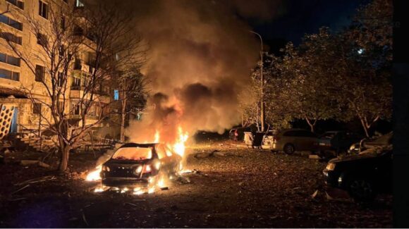 Rusia lanza ataque masivo con drones y misiles sobre Ucrania; reportan al menos cinco muertos
