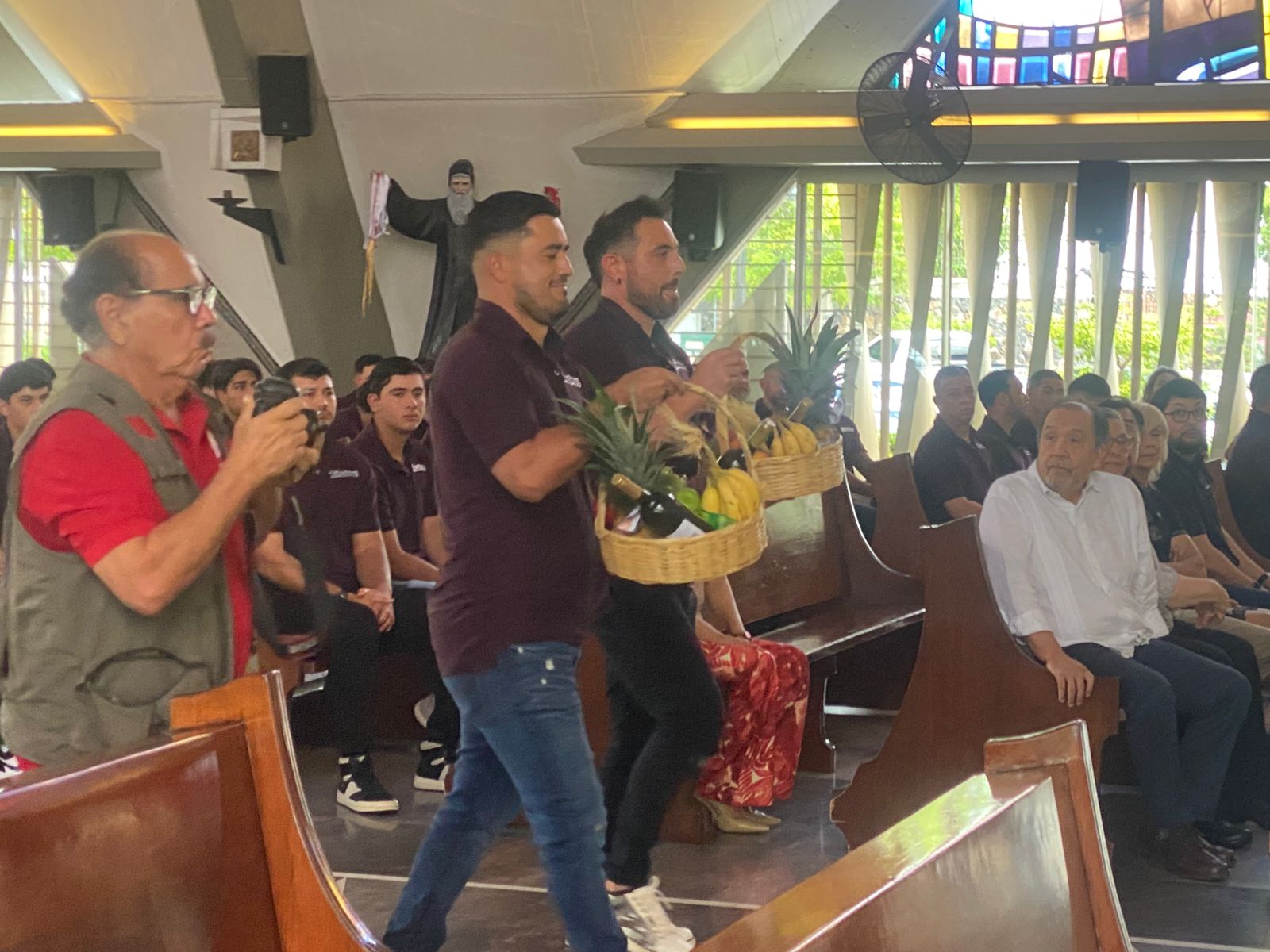 Tomateros de Culiacán celebra su tradicional misa por el inicio de la temporada 2025
