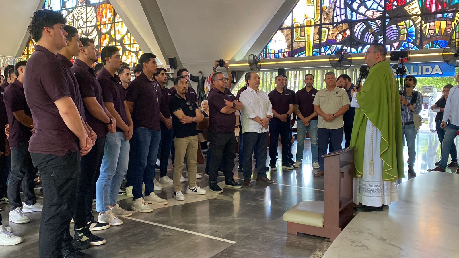Tomateros de Culiacán celebra su tradicional misa por el inicio de la temporada 2025