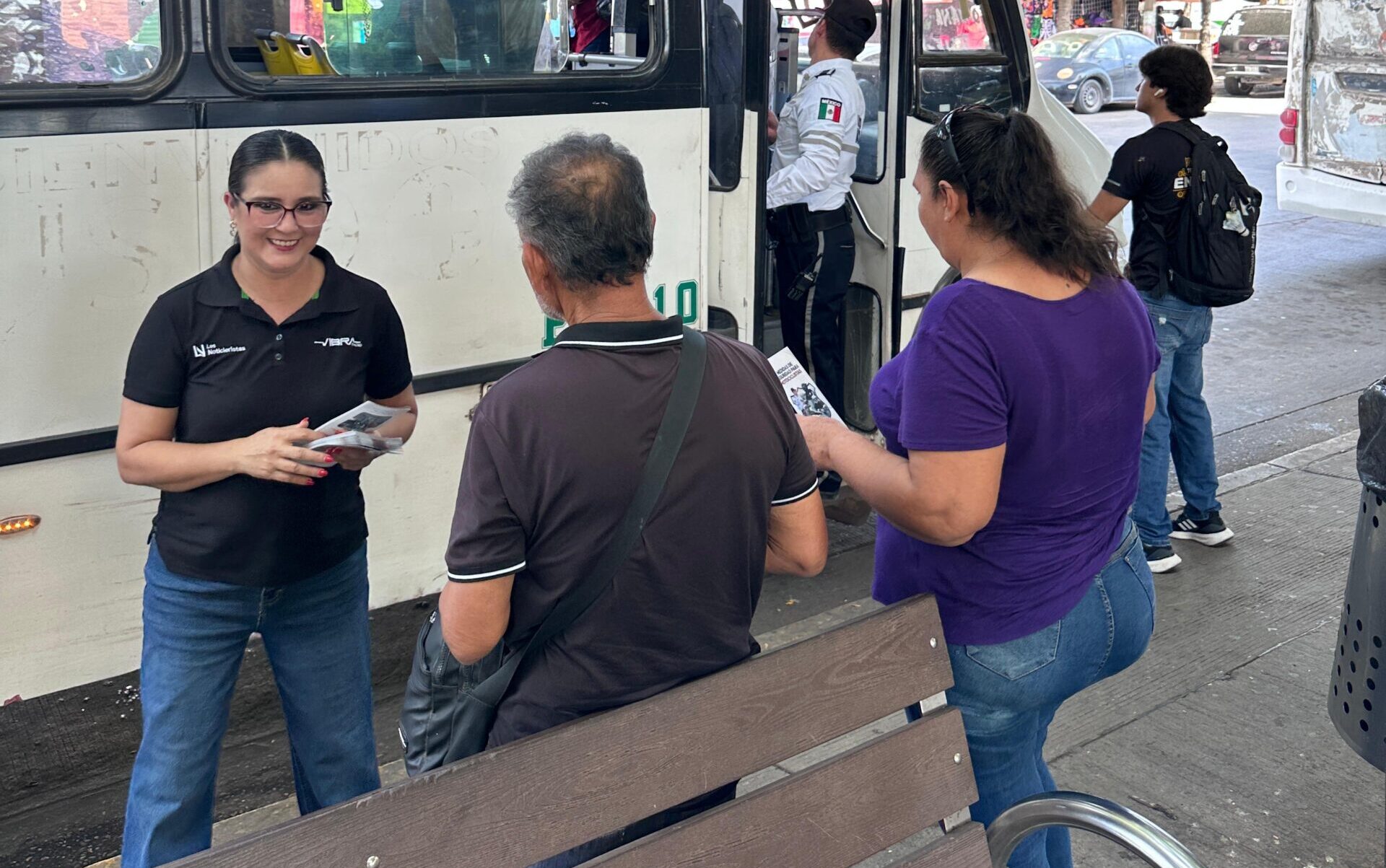 Tránsito de Ahome y Vibra Radio, realizan trabajos de prevención para evitar accidentes viales en ciudad de Los Mochis, Sinaloa