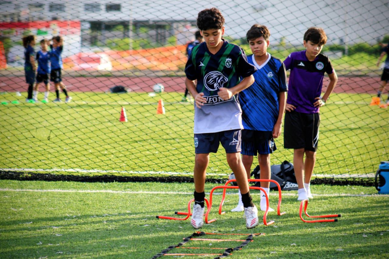 Academia de Futbol Leones SAM en Mazatlán, Sin.