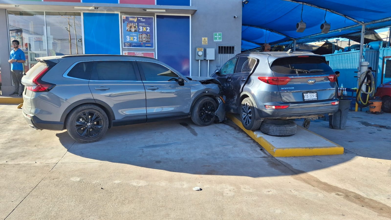 accidente de autolavado en los mochis percance