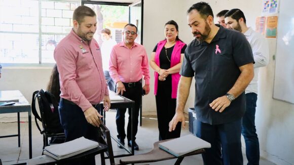 Comprometido con el aprendizaje: José Paz López anuncia renovación de mobiliario en secundaria de Badiraguato