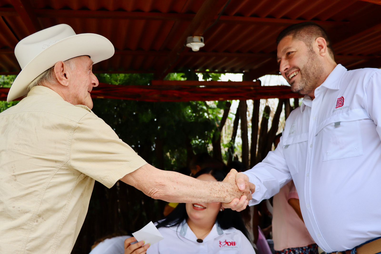 alcalde de badiraguato anuncia mas apoyos para la poblacion
