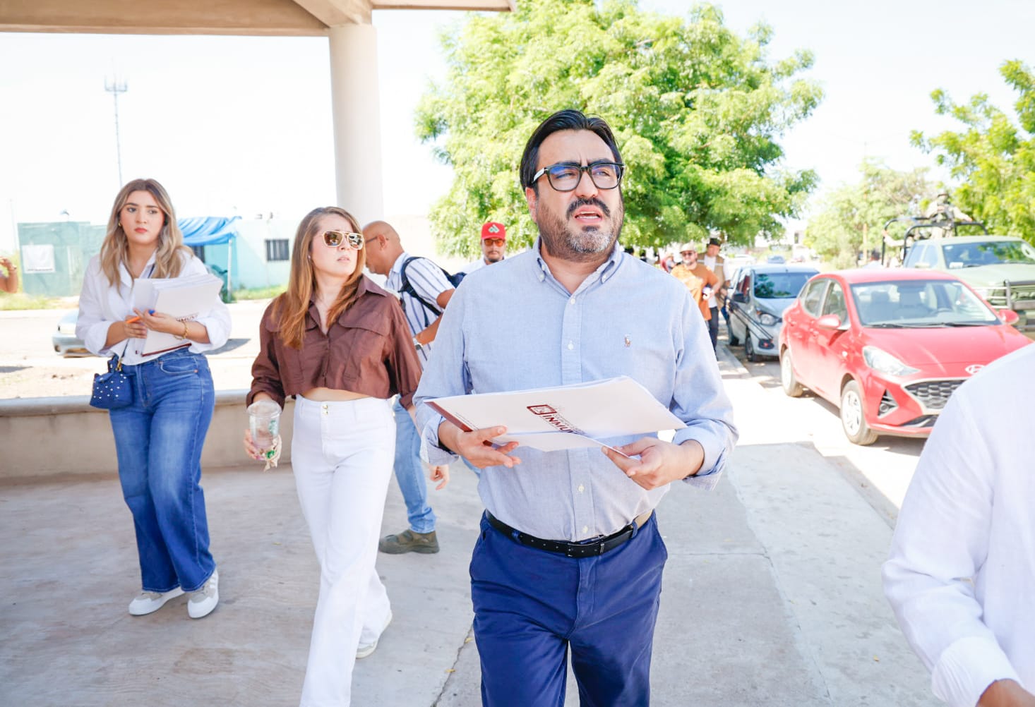 alcalde de culiacan en entregas de escrituras