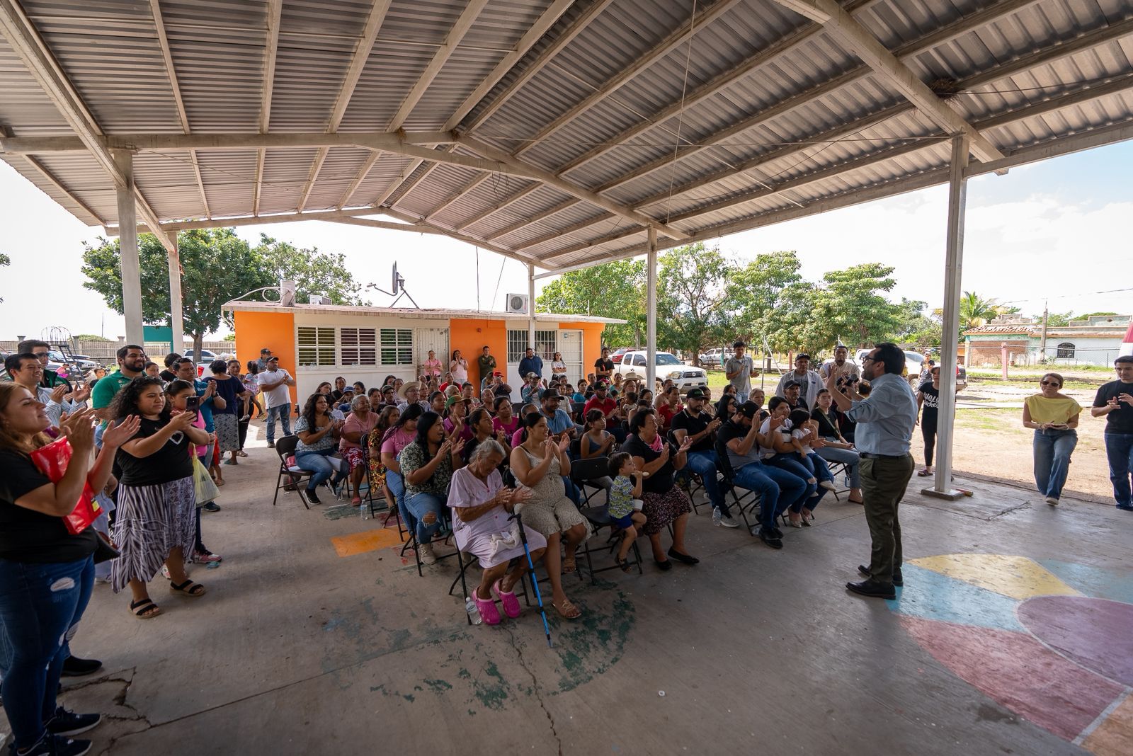 Alcalde de Culiacán visita comisaría Nuevo Rosarito