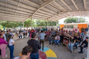 Alcalde de Culiacán visita comisaría Nuevo Rosarito