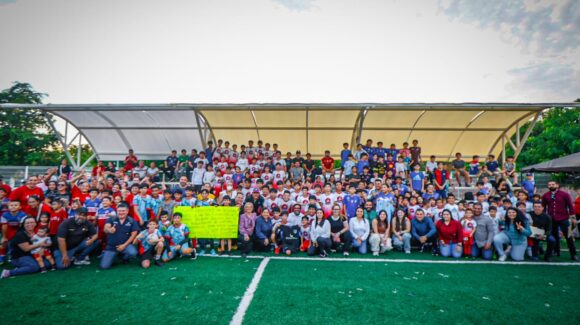 Alcalde entrega cancha rehabilitada en el Deportivo Villa Universidad de Culiacán, Sinaloa