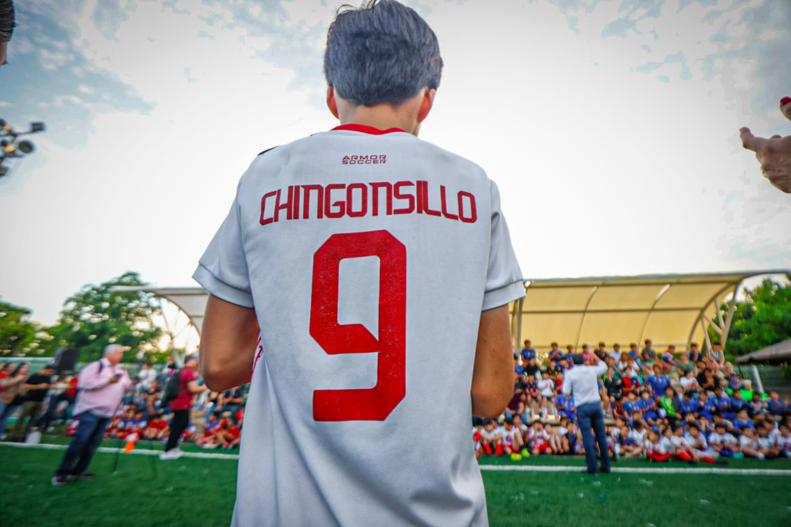 Entregan cancha rehabilitada en Villa Universidad en Culiacán