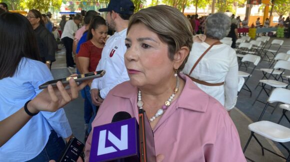 “No fue por orden nuestra”: aclara alcaldesa de Guasave, Sinaloa sobre autos arrastrados en juego inaugural de los Algodoneros