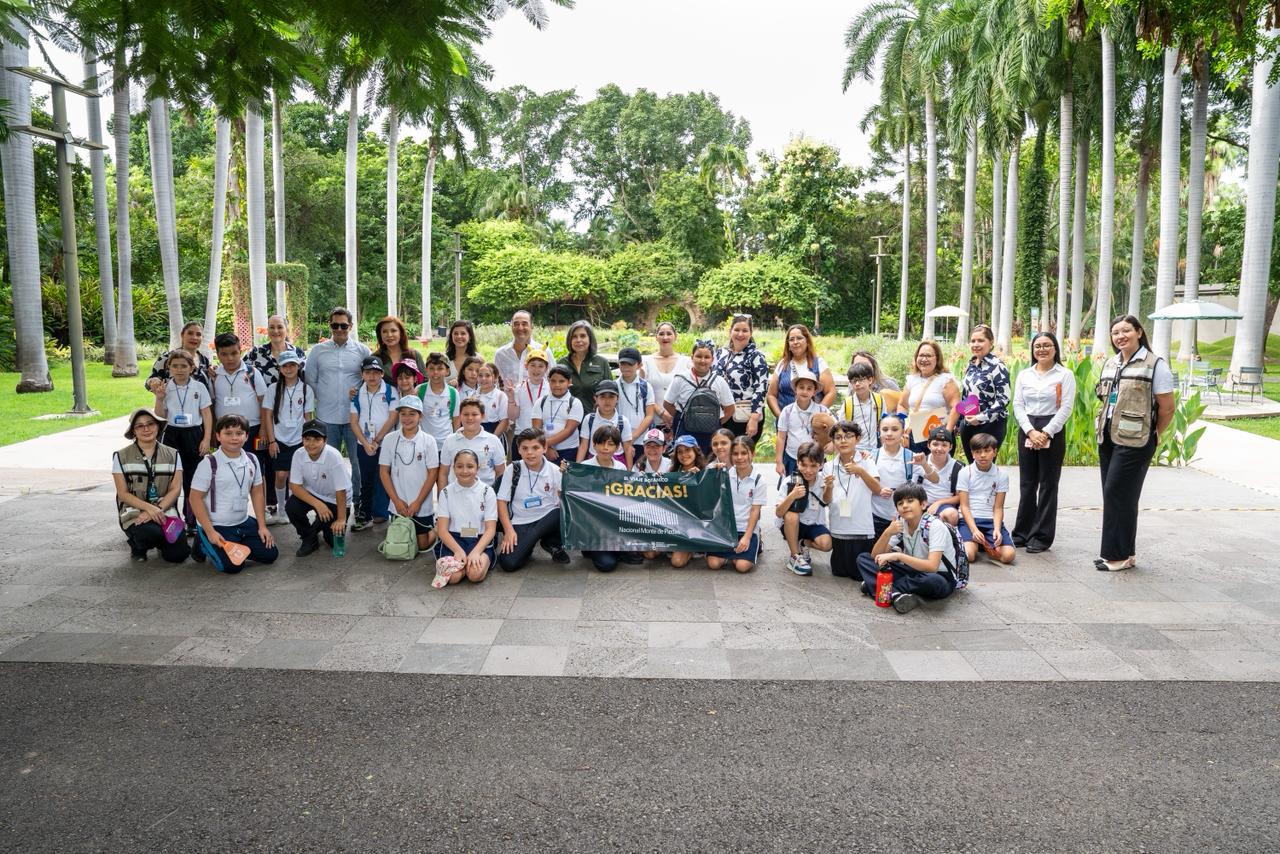 Alumnos de educación básica vive El Viaje Botánico, en Culiacán