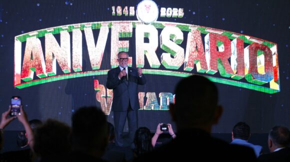 Noche de emociones y recuerdos engalana a Venados de Mazatlán al llegar a su 80 Aniversario