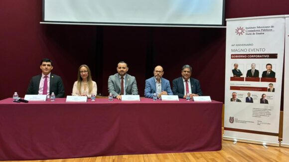 Contadores celebran 44 años con magno evento sobre Gobierno Corporativo en Los Mochis, Sinaloa