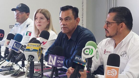 Autoridades y floristas de Ahome, Sinaloa, preparan operativo contra vendedores golondrinos por el Día de Muertos