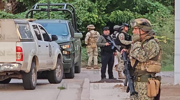 Esposado de las manos ejecutan a un hombre en la Tierra Blanca de Culiacán
