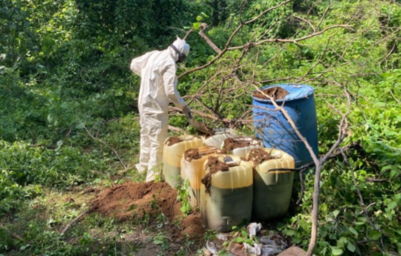 Área de almacenamiento de químicos asegurada en comunidad de Culiacán, Sin.