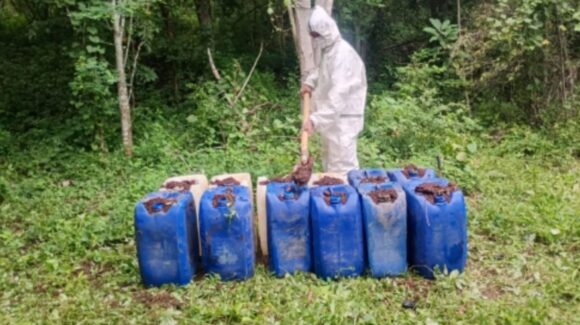 Destruyen 3 áreas de almacenamiento de químicos en tres comunidades de Culiacán, Sinaloa