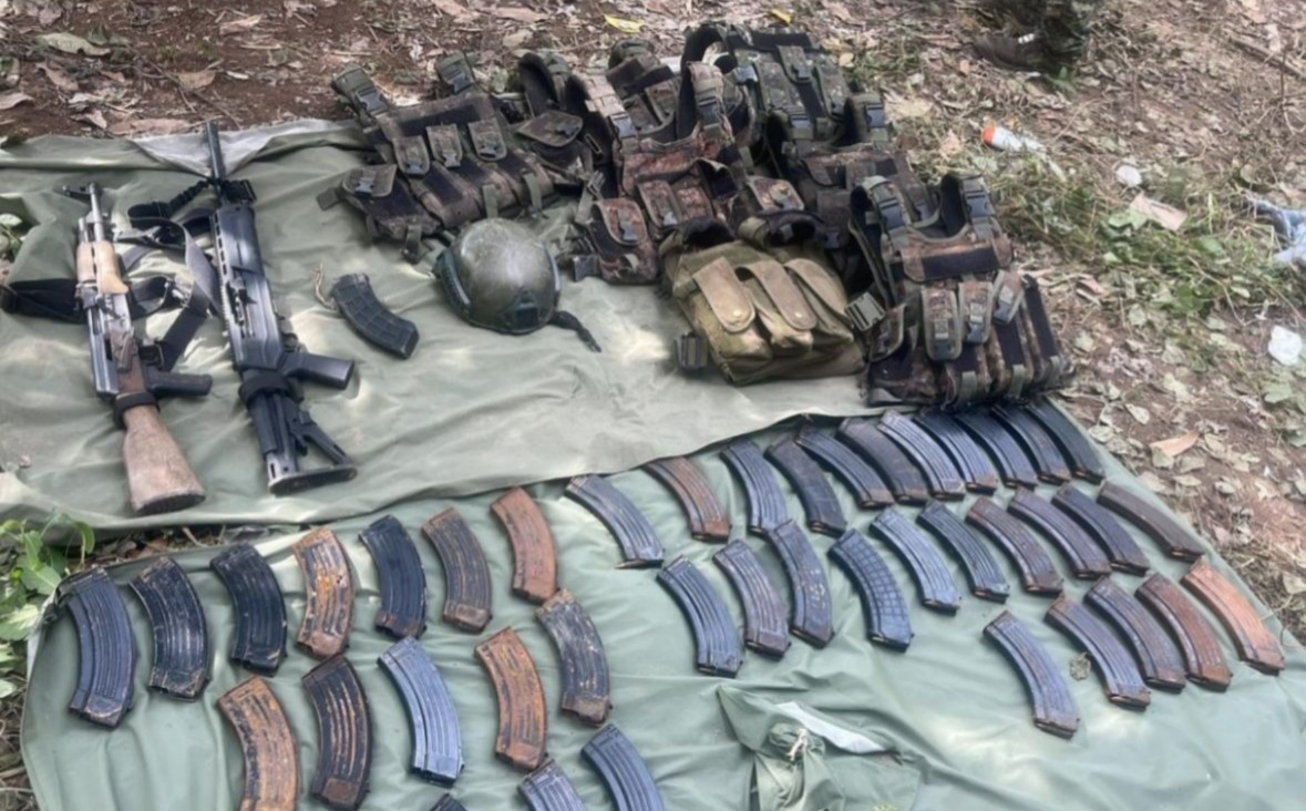 Arsenal asegurado en Loma Grande, Escuinapa, Sinaloa