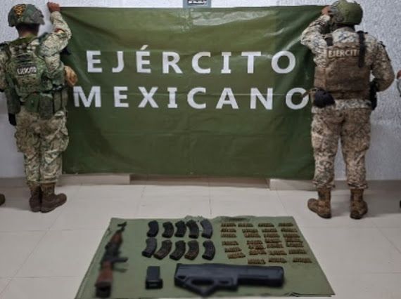 Armamento asegurado en Sinaloa