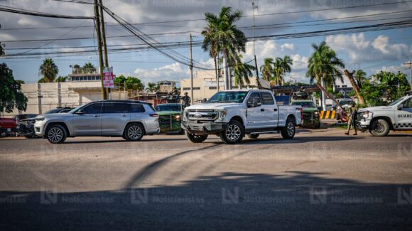 Aseguran armas largas, cortas y un explosivo en el penal Aguaruto, Culiacán tras riña que dejó un reo muerto y 3 heridos