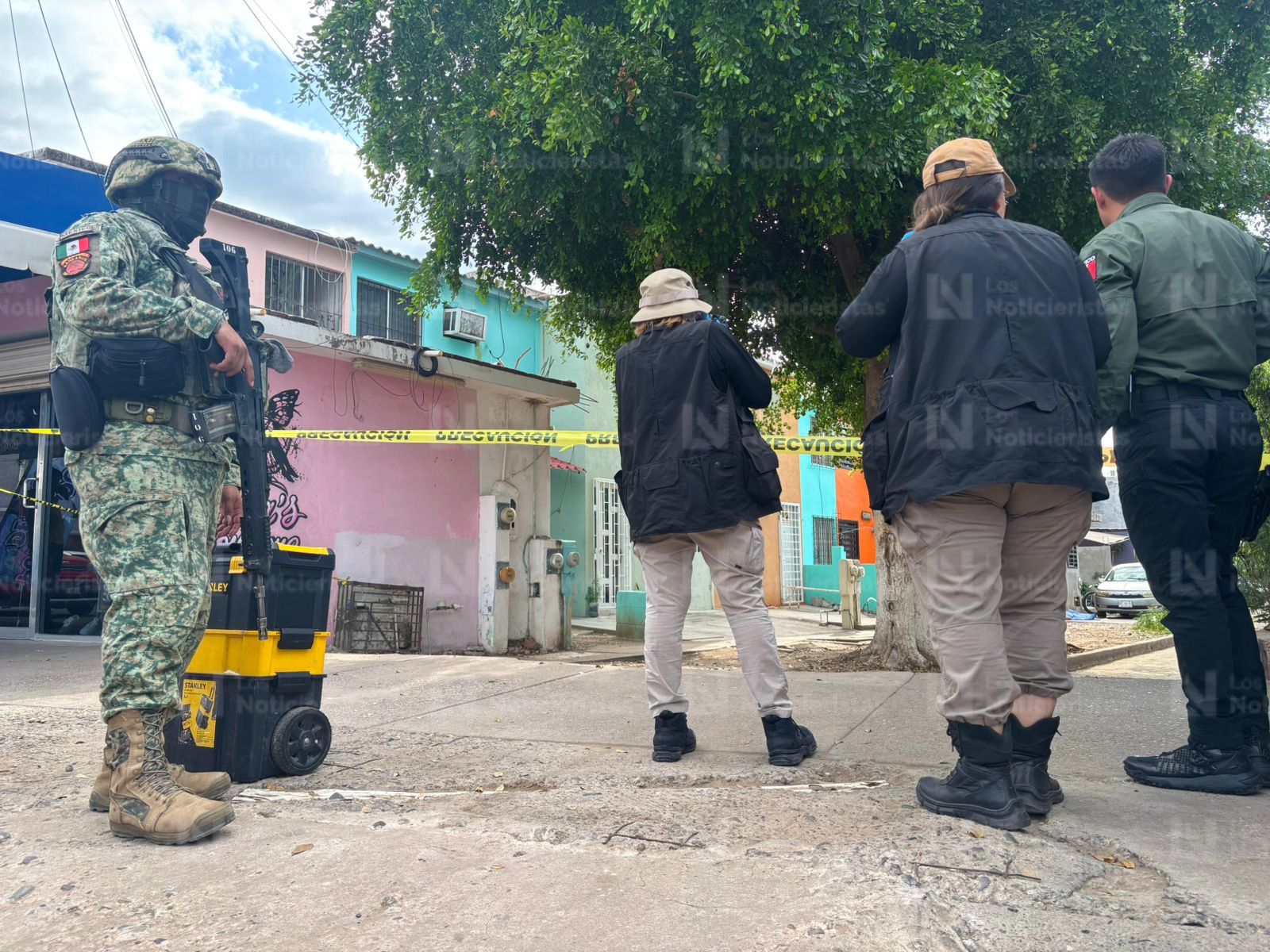 personal militar resguarda zona donde asesinaron a un joven en Barrancos, Culiacán