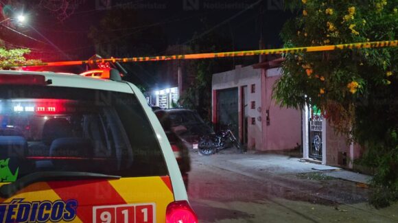 Dentro de un domicilio ejecutan a balazos a un joven de 21 años en el sector Chulavista de Culiacán, Sinaloa