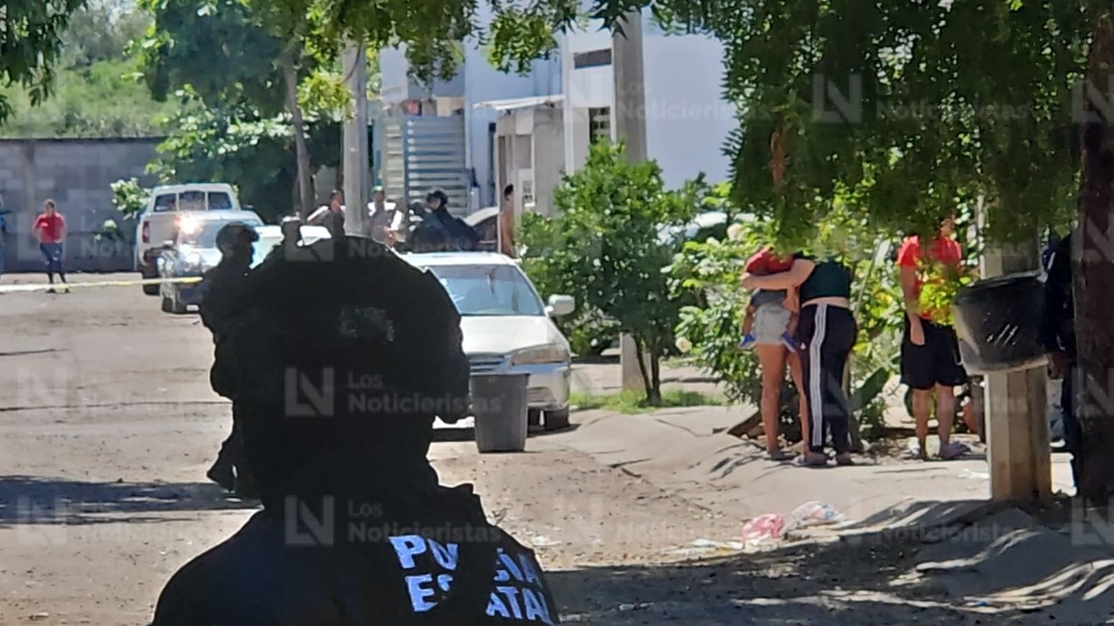 Policía Estatal resguarda zona de ataque a balazos en el fraccionamiento Santa Rocío, Culiacán